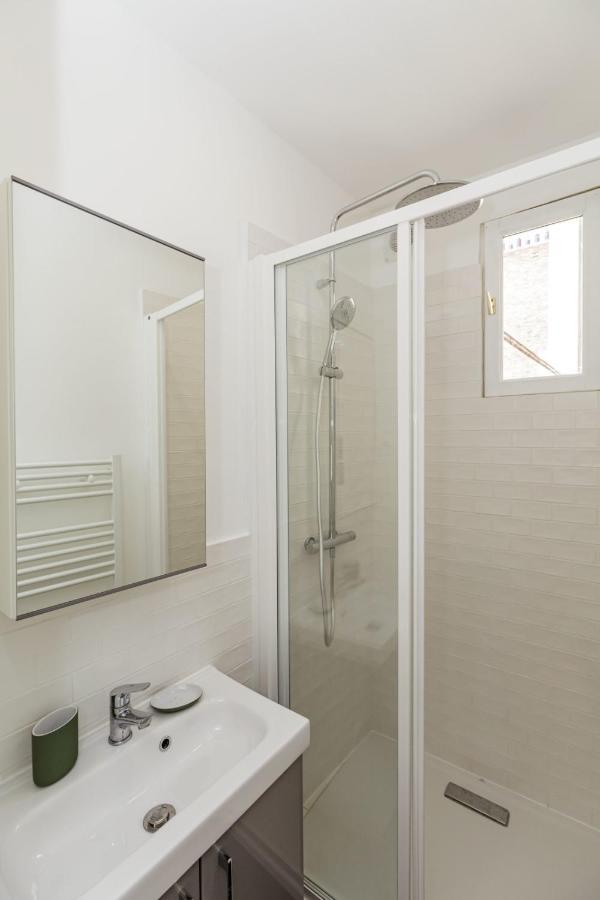 Nice 32 M Renovated And With Comfort In Paris Apartment ภายนอก รูปภาพ